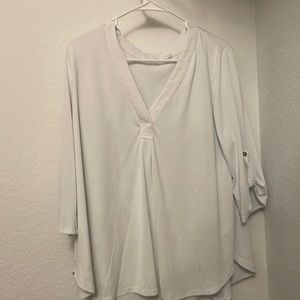 White mid sleeve shirt!